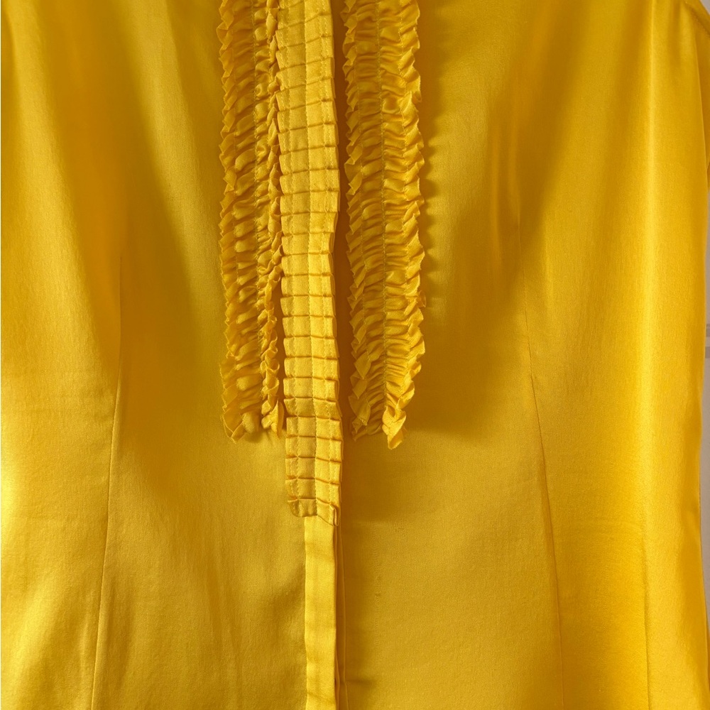 St. John Couture Yellow Ruffled silk Sleeveless Top 2 - Picture 9 of 14